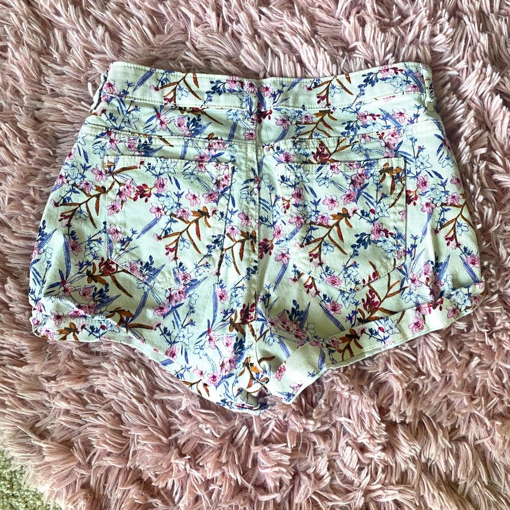 Floral Summer Short Shorts, Size 4, Womens/Juniors